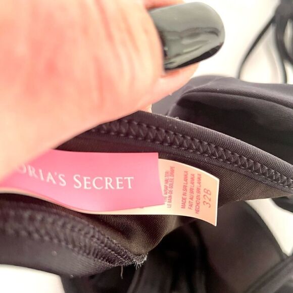 BLACK VICTORIA’s SECRET BIKINI TOP SIZE 32B - Picture 3 of 4